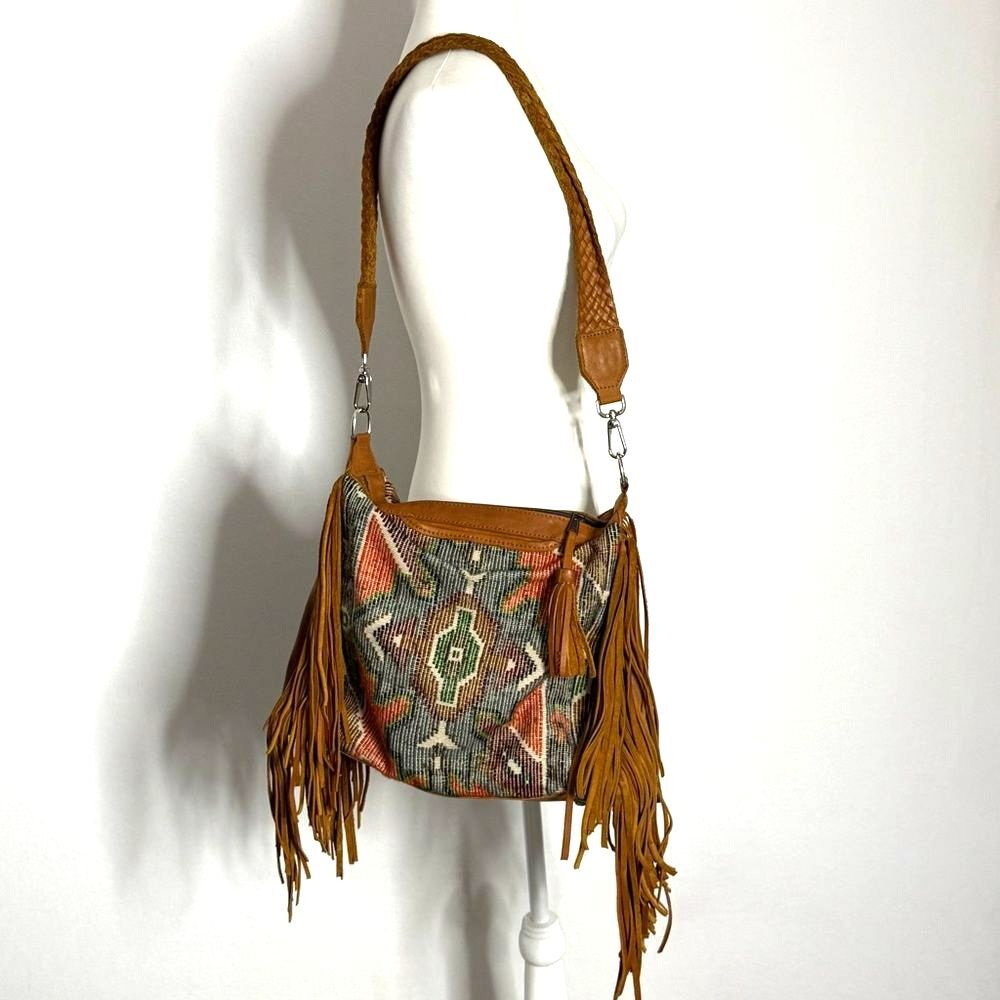 Intrinsic Flair Huipil Bohemian Fringe Shoulder Bag